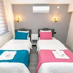 Olive Oyl - With Private Pool For 6 People In Hisaronue * Φετιγιέ