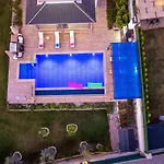Olive Oyl - With Private Pool For 6 People In Hisaronue Βίλα *