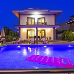 Olive Oyl - With Private Pool For 6 People In Hisaronue Βίλα *