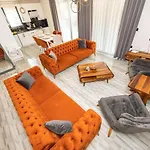 Olive Oyl - With Private Pool For 6 People In Hisaronue Φετιγιέ