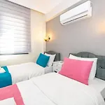 Olive Oyl - With Private Pool For 6 People In Hisaronue * Φετιγιέ