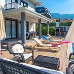 Olive Oyl - With Private Pool For 6 People In Hisaronue Φετιγιέ