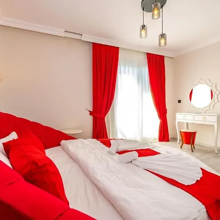 Olive Oyl - With Private Pool For 6 People In Hisaronue וילה *