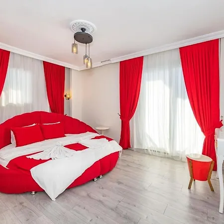 וילה Olive Oyl - With Private Pool For 6 People In Hisaronue פאטהיה