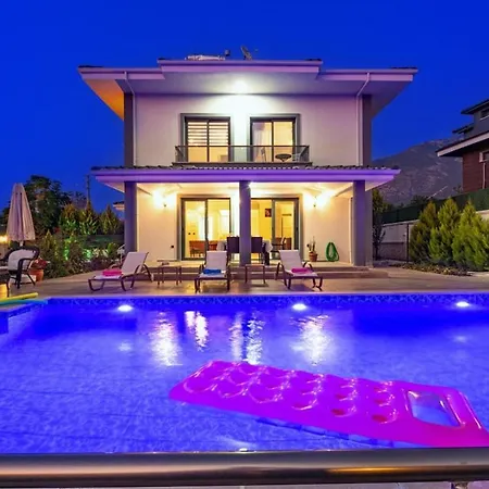 Olive Oyl - With Private Pool For 6 People In Hisaronue וילה *