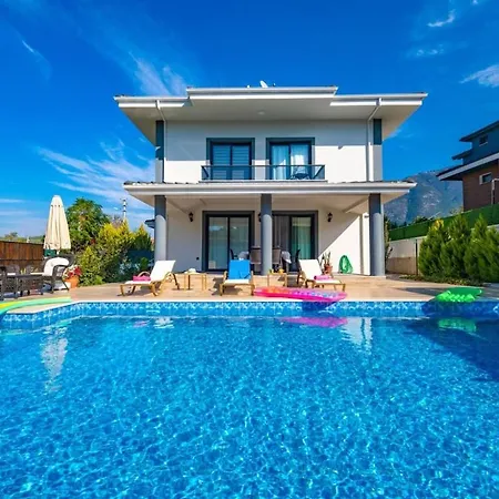וילה Olive Oyl - With Private Pool For 6 People In Hisaronue פאטהיה