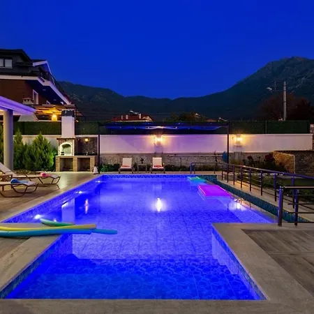 וילה Olive Oyl - With Private Pool For 6 People In Hisaronue פאטהיה