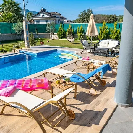 Βίλα Olive Oyl - With Private Pool For 6 People In Hisaronue *