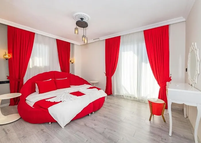 Villa Olive Oyl - With Private Pool For 6 People In Hisaronue Fethiye