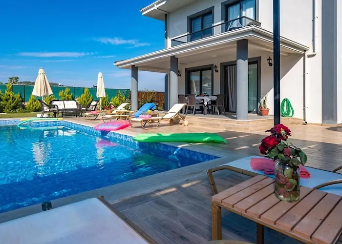 Villa Olive Oyl - With Private Pool For 6 People In Hisaronue